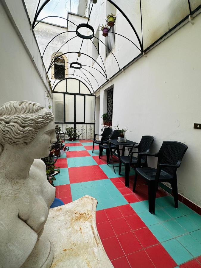 Elegante Appartamento Nel Cuore Del Barocco Lecce Exterior foto