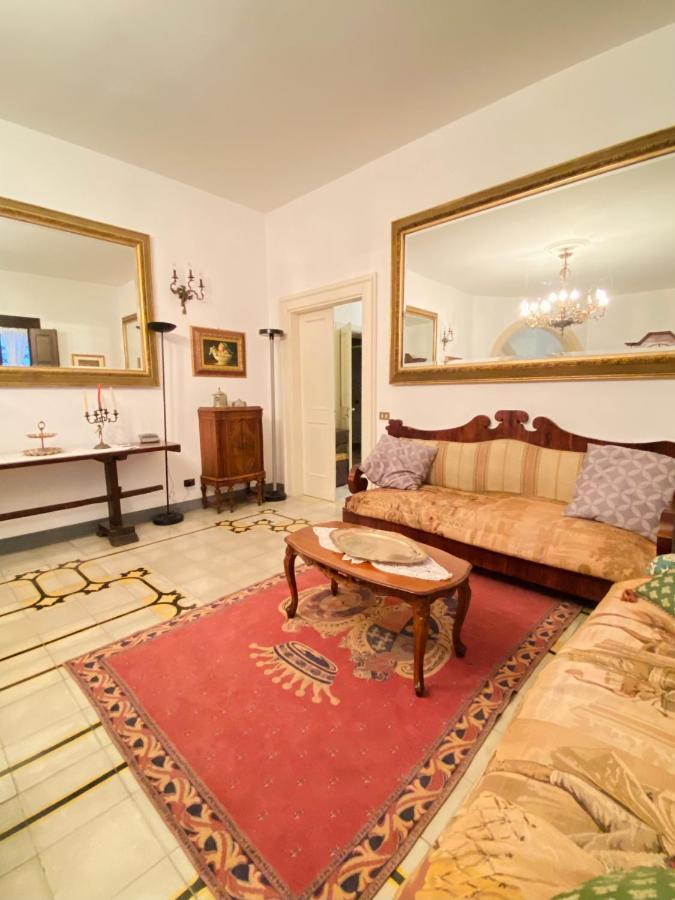 Elegante Appartamento Nel Cuore Del Barocco Lecce Exterior foto