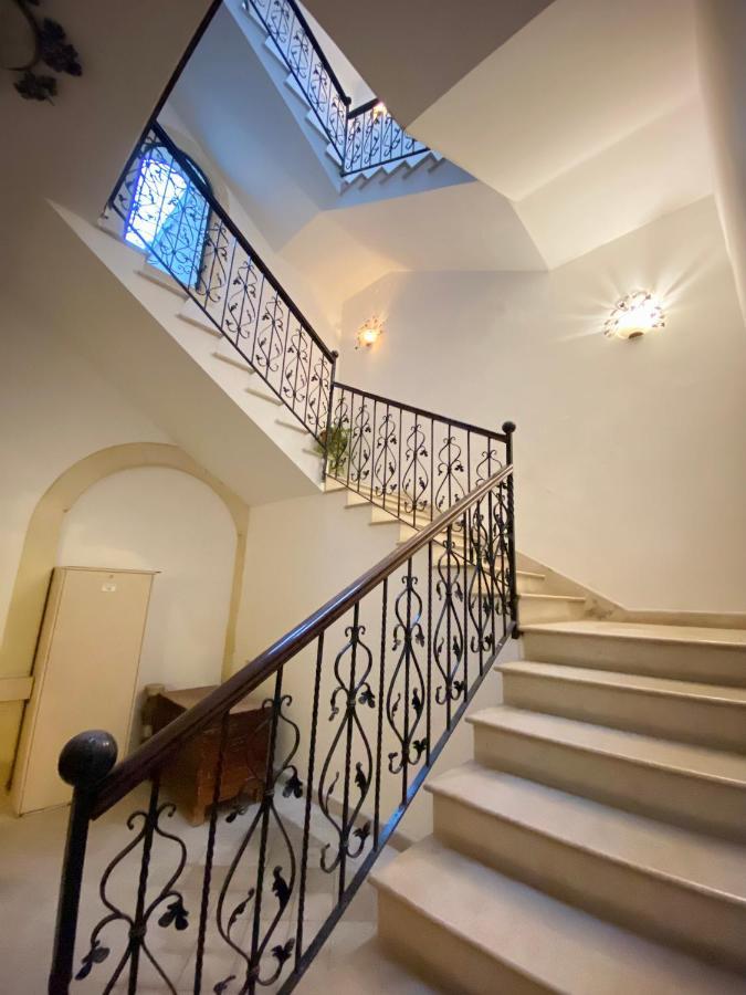 Elegante Appartamento Nel Cuore Del Barocco Lecce Exterior foto