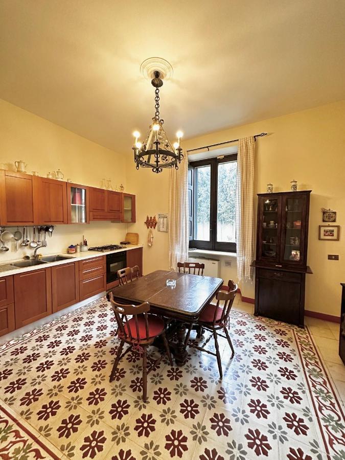 Elegante Appartamento Nel Cuore Del Barocco Lecce Exterior foto