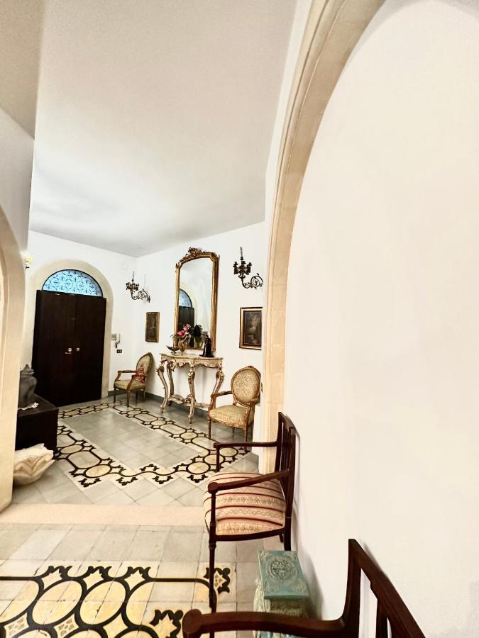 Elegante Appartamento Nel Cuore Del Barocco Lecce Exterior foto