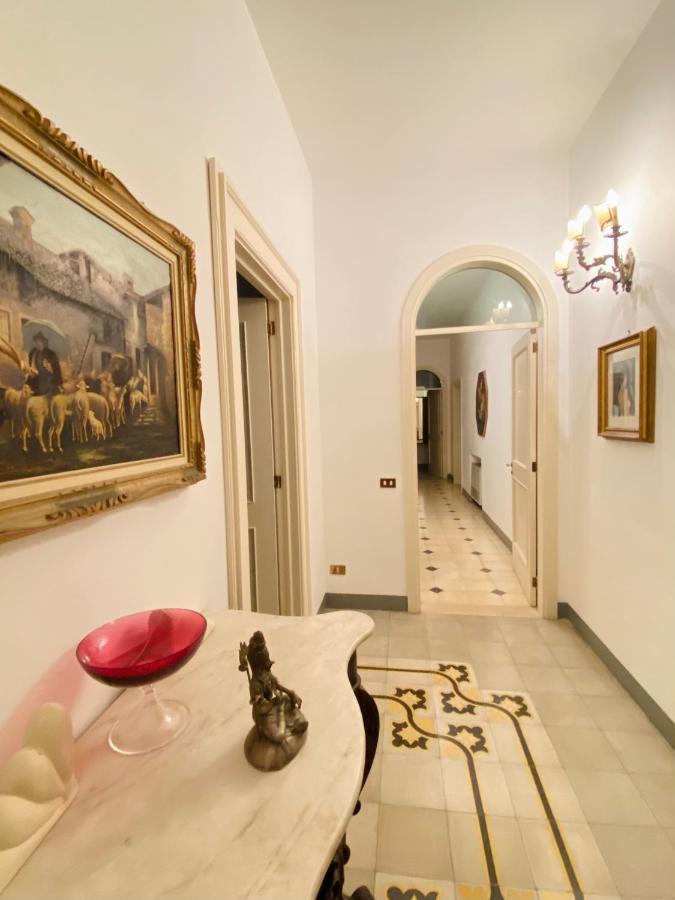 Elegante Appartamento Nel Cuore Del Barocco Lecce Exterior foto