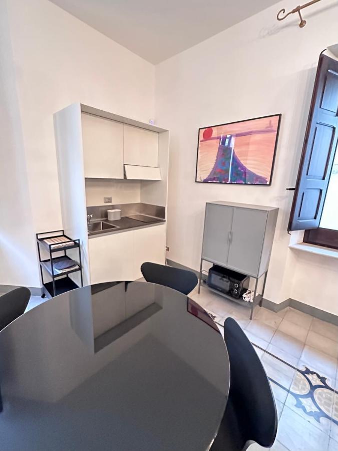 Elegante Appartamento Nel Cuore Del Barocco Lecce Exterior foto