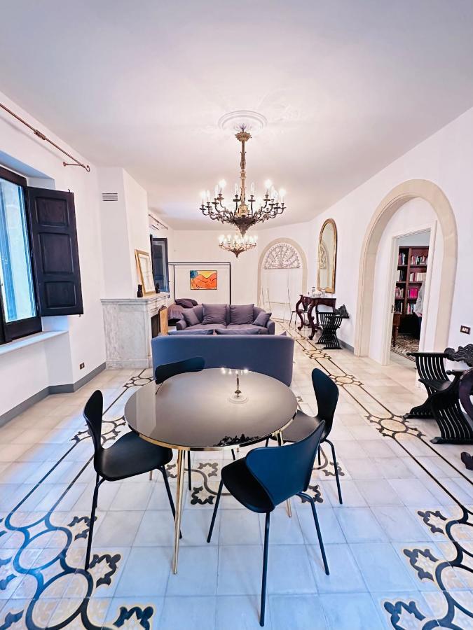 Elegante Appartamento Nel Cuore Del Barocco Lecce Exterior foto
